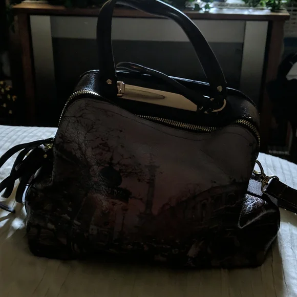 Purse - Picture 2 of 7